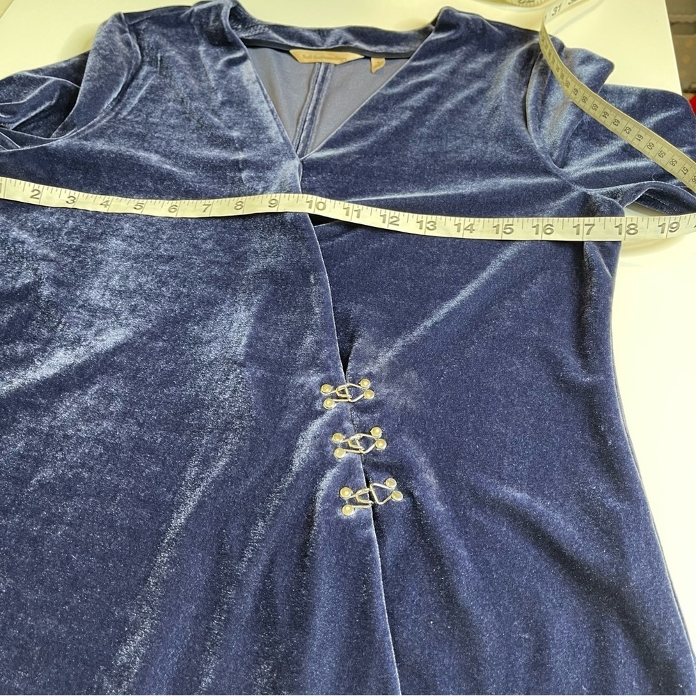 Soft Surroundings Blue Velvet V-Neck Top size s - Picture 7 of 8